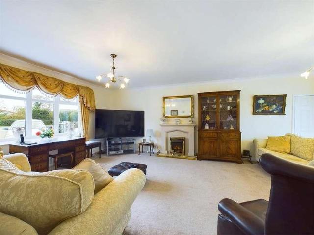 House for sale in Theddlethorpe St Helen, Belleau