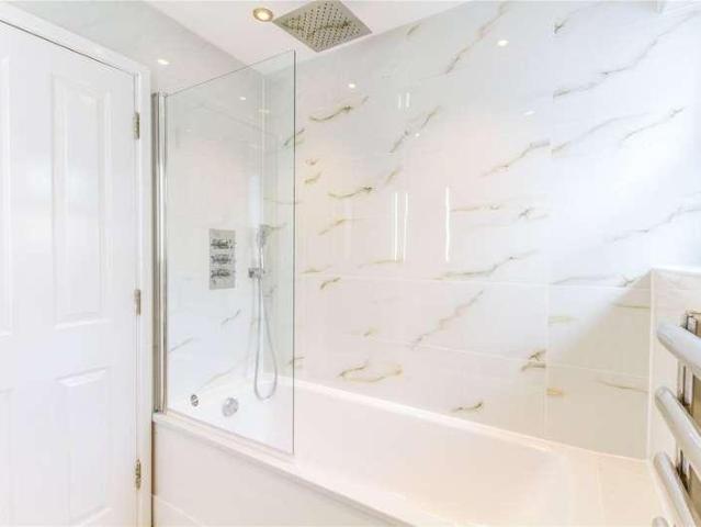 House for sale in Loughborough Junction, Greater London