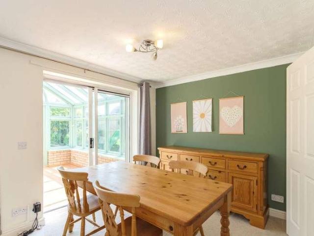 House for sale in Barton In Fabis, East Midlands