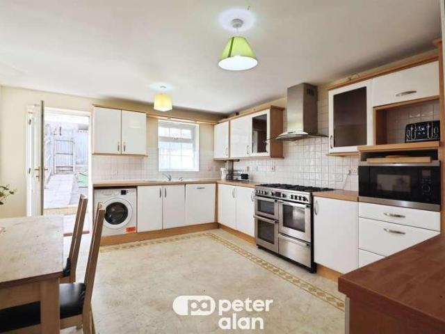 House for sale in Penylan, Falcon Lodge