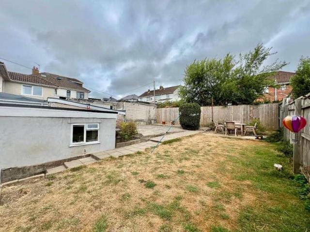 House for sale in Cefn Glas, Wales