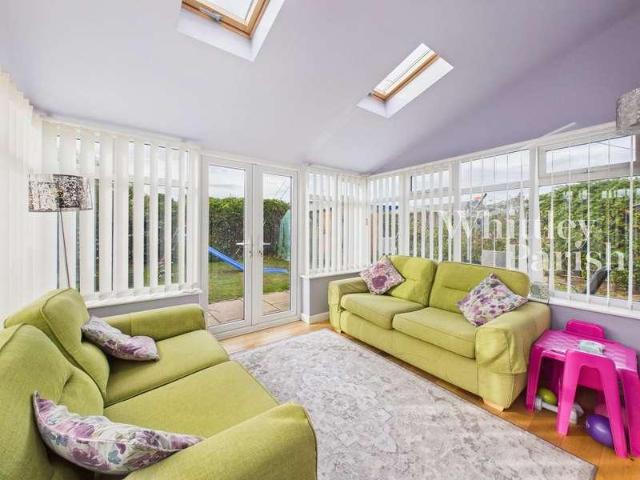 House for sale in Roydon, South Norfolk