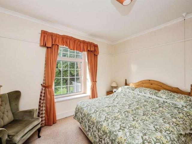 House for sale in Loughor, Wales