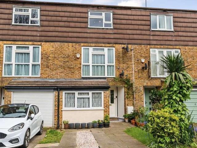 House for sale in London Borough of Hillingdon, Greater London