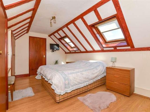 House for sale in Hampton, The Bridge