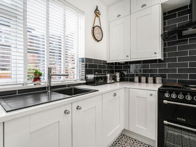 House for sale in Leigh, Lilford