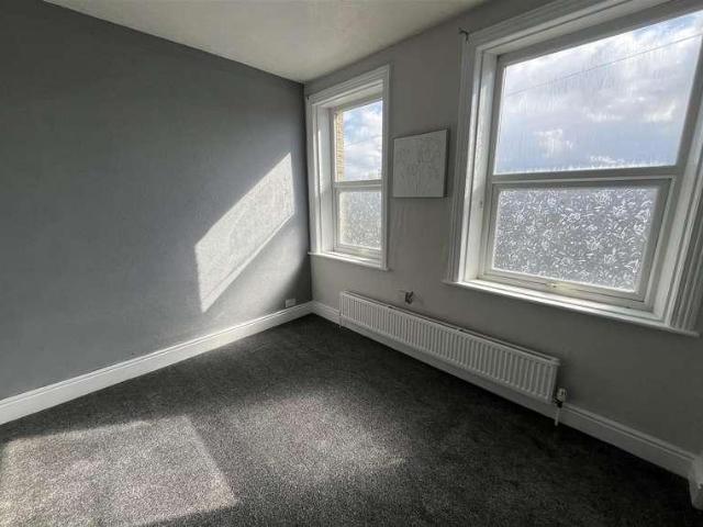 House for sale in Paddock, Milnsbridge