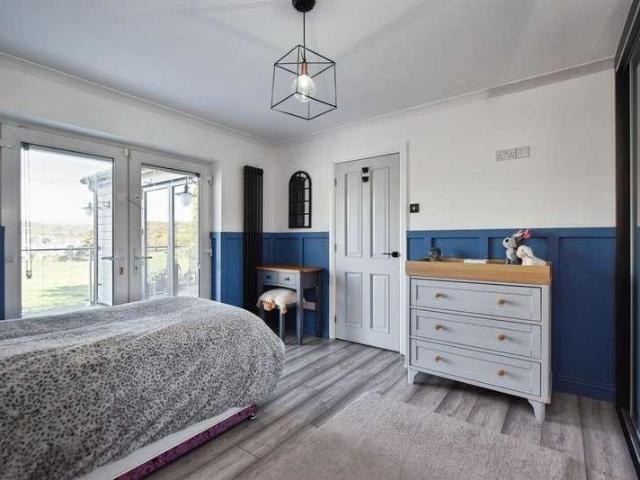 House for sale in Treharris