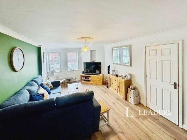 House for sale in Potters Corner, East Midlands