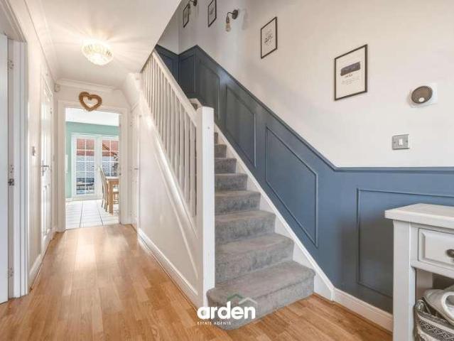 House for sale in Shirley, West Midlands