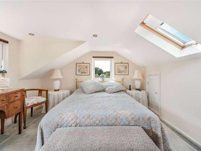 House for sale in Marehill, Horsham