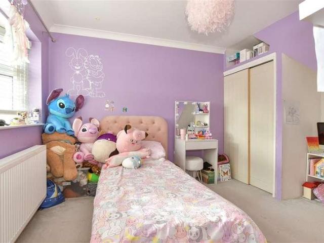 House for sale in Sutton-at-Hone and Hawley, Monks Orchard