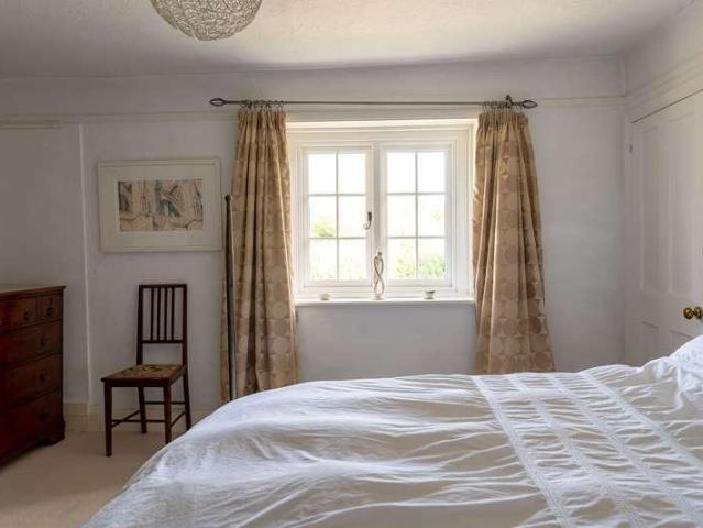 House for sale in Oakley