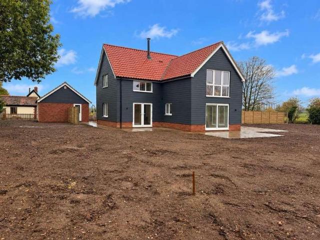 House for sale in Roydon, South Norfolk