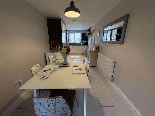 House for sale in Westwood Park, West Yorkshire