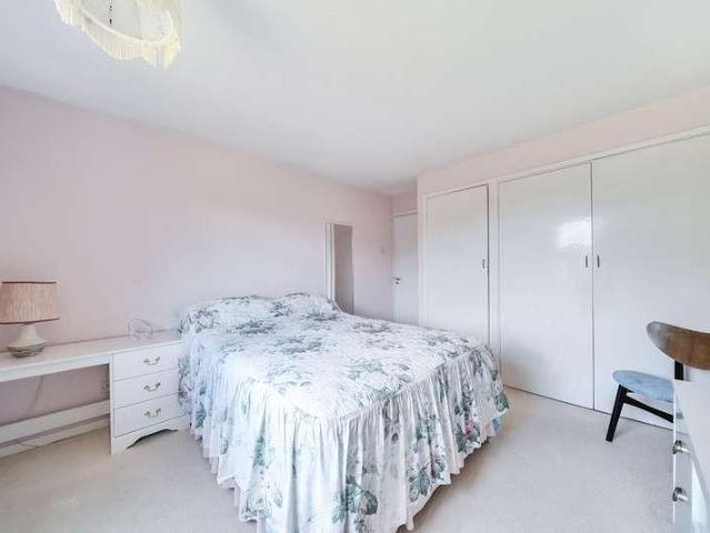 House for sale in Sheerwater, Woking