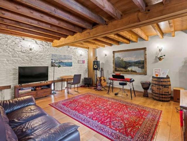 House for sale in Weir Quay, Devon