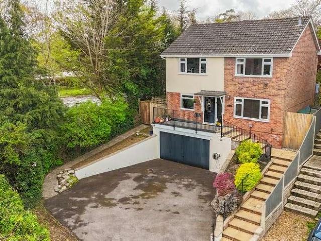 House for sale in Oakley, Merley