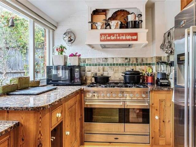 House for sale in Mount Pleasant, Waverley