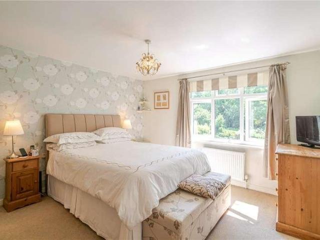 House for sale in Alderminster, Warwickshire