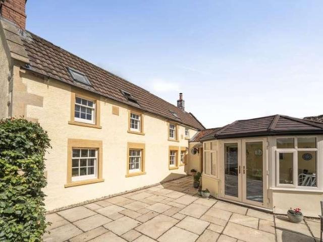 House for sale in Somerset