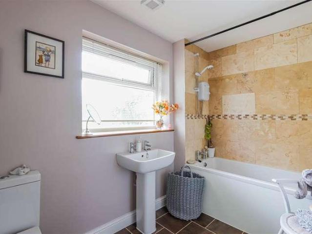 House for sale in Colcot, Barry