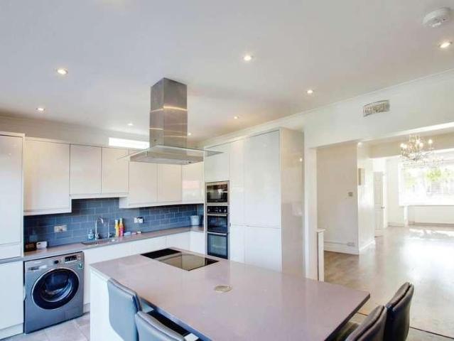 House for sale in Iver, Iver Heath