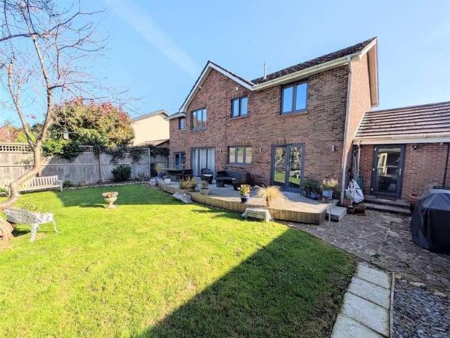 House for sale in Binstead, Ryde