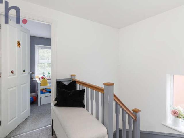 House for sale in Pan Meadows, Shide