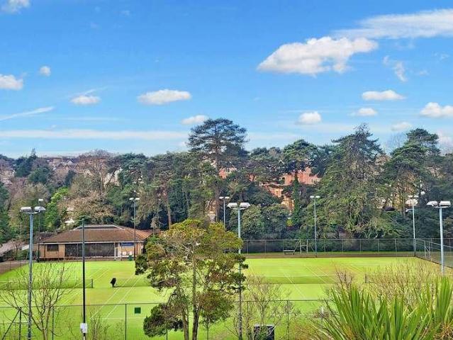 House for sale in West Cliff, Bournemouth