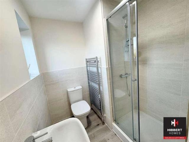 House for sale in Crown Point, Tameside