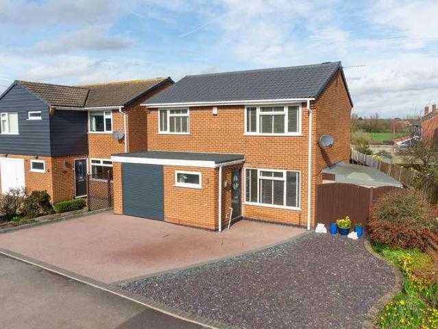 House for sale in Barton In Fabis, East Midlands