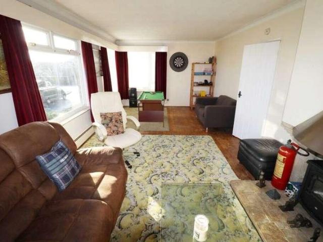House for sale in Spring Vale, Hampshire