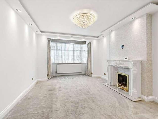 House for sale in London Borough of Bromley, Greater London