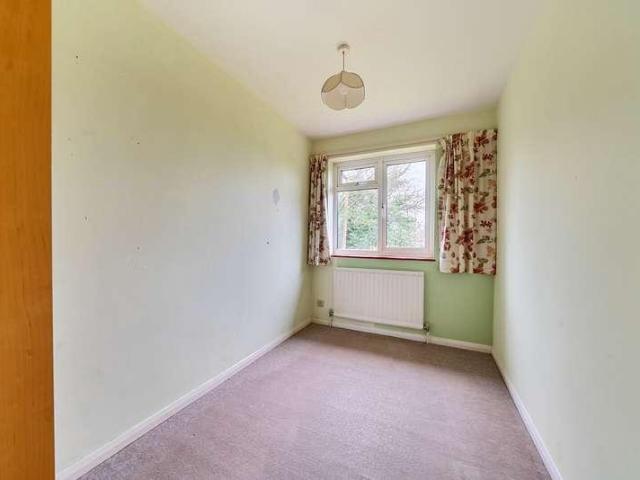 House for sale in Fole, Surrey