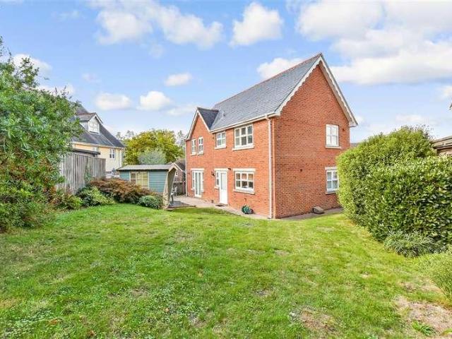 House for sale in Norton Green, Freshwater