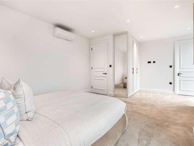 House for sale in High Barnet, Isle Of Man