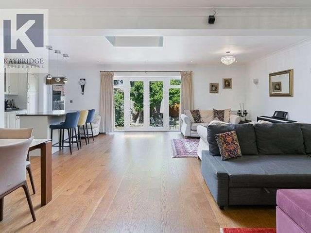 House for sale in West Ewell, Ewell