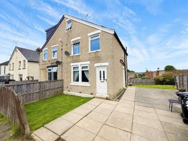 House for sale in Eccleshill, West Yorkshire