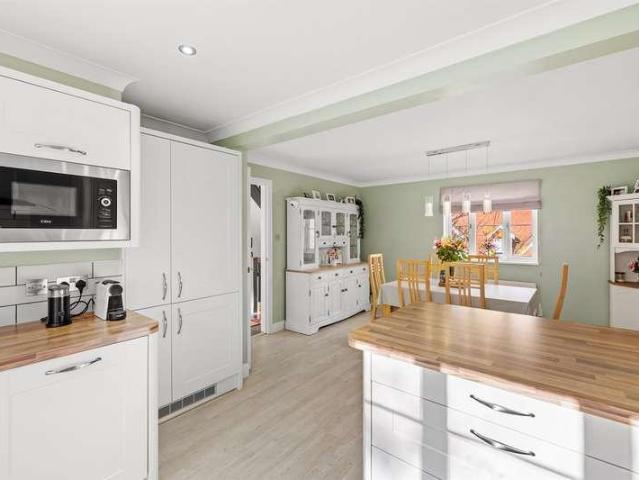 House for sale in Horsham, West Sussex