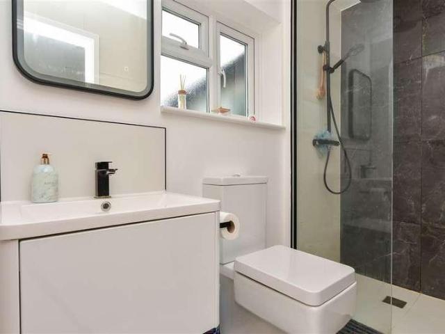 House for sale in Herne and Broomfield, The Bridge