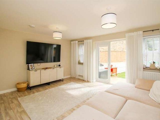 House for sale in Ferrybridge, West Yorkshire