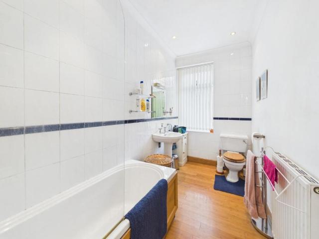 House for sale in Priestthorpe, Crossflatts