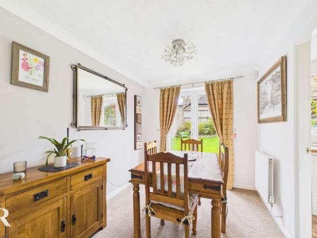 House for sale in Wash, Charlesworth