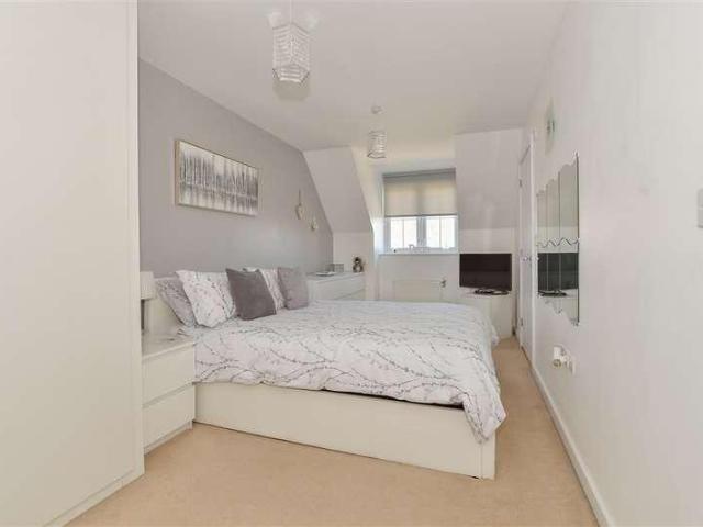 House for sale in Wickhurst Green, Horsham