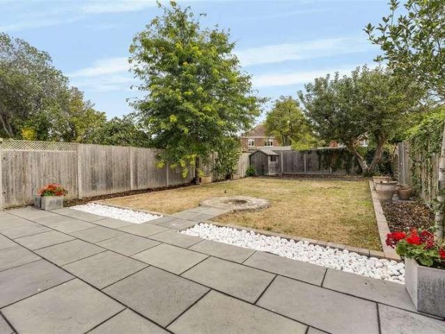 House for sale in London Borough of Hounslow, Spring Grove