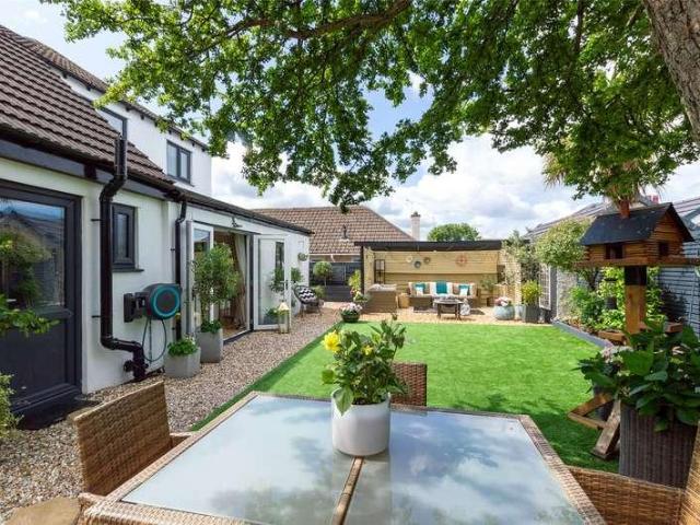 House for sale in Clwyd