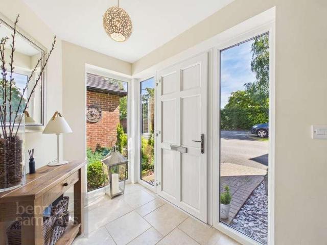 House for sale in Egginton, East Midlands