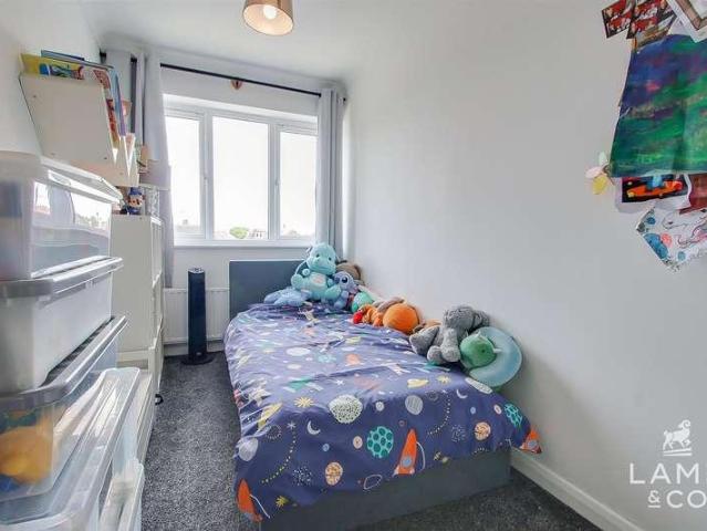House for sale in Dale Hill, Essex