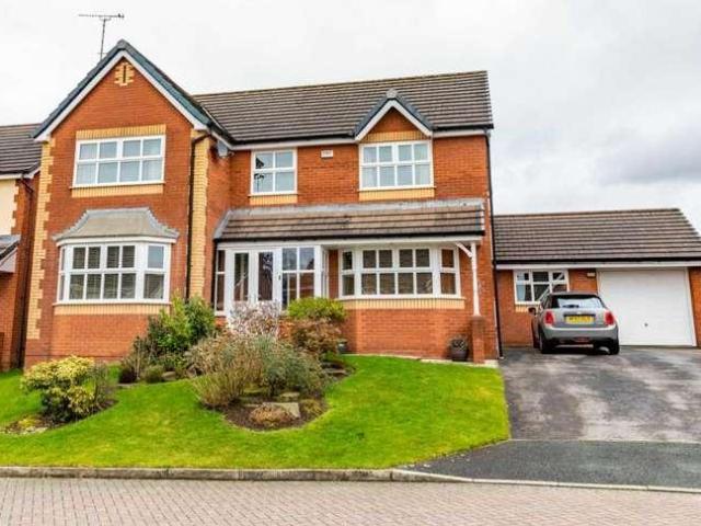 House for sale in Sedgley Park, Bury